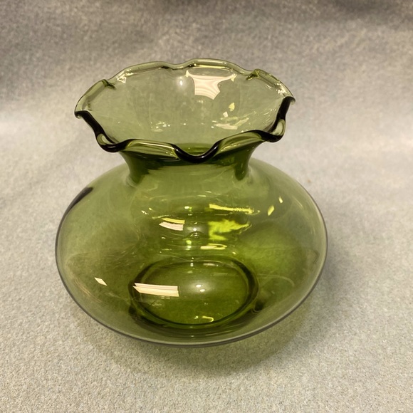 Accents Green Indiana Green Glass Short Flower Vase With Scalloped